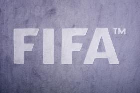FIFA RETIRA DA SEDE PLACA COMEMORATIVA COM O NOME DE BLATTER