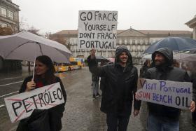 ATIVISTAS CONTRA EXTRAÇÃO DO PETRÓLEO E GÁS EXIGEM POSIÇÃO CLARA DO GOVERNO