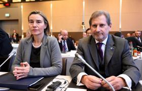 UE APELA A ANCARA PARA EVITAR “DECLARAÇÕES EXCESSIVAS” SOBRE CRISE COM HOLANDA