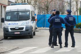 AUTORIDADES FECHAM PARTE DE BRUXELAS PARA INVESTIGAR VEÍCULO SUSPEITO