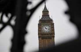 DEPUTADOS BRITÂNICOS ALERTAM PARA RISCOS DA FALTA DE ACORDO NAS NEGOCIAÇÕES PARA O “BREXIT”