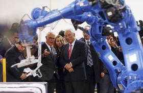 PRIMEIRO-MINISTRO PROMETE AUMENTAR INVESTIMENTO PÚBLICO EM CERCA DE 20% ESTE ANO