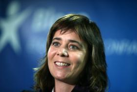 OFFSHORE: CATARINA MARTINS ACUSA PSD E CDS DE “VARREREM PARA DEBAIXO DO TAPETE” 10 MIL MEURO