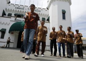BISPOS FILIPINOS INSTAM FIÉIS A OPOREM-SE À PENA DE MORTE