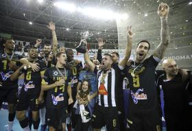 SPORTING DE ESPINHO VENCE BENFICA E CONQUISTA TAÇA DE PORTUGAL DE VOLEIBOL