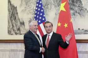 SECRETÁRIO DE ESTADO DOS EUA DISCUTE COM GOVERNO CHINÊS ESTRATÉGIA PARA LIDAR COM COREIA DO NORTE