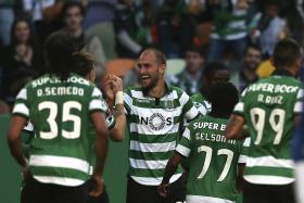 SPORTING VENCE NACIONAL COM ‘BIS’ DE BAS DOST