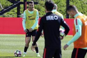 SELEÇÃO PORTUGUESA REGRESSA AO TRABALHO E VIAJA PARA A MADEIRA