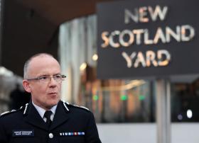 LONDRES/ATENTADO: SOBE PARA CINCO O NÚMERO DE MORTOS – POLÍCIA