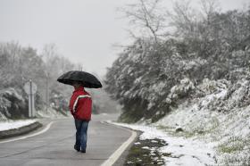 CHUVA, NEVE E FRIO VÃO CONTINUAR DURANTE O FIM DE SEMANA