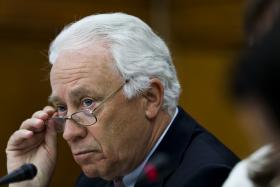 CARLOS COSTA DIZ QUE CONTINUAM A DECORRER NEGOCIAÇÕES EXCLUSIVAS COM LONE STAR PARA VENDA DO NOVO BANCO