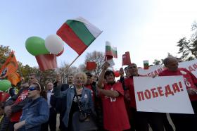 REGRESSO DO NACIONALISMO DOMINA LEGISLATIVAS ANTECIPADAS DE HOJE NA BULGÁRIA