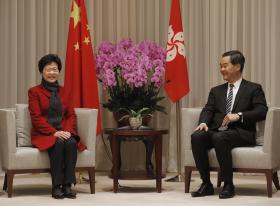IMPRENSA DESTACA VITÓRIA “SEM SURPRESAS” DA PRIMEIRA MULHER LÍDER DE HONG KONG