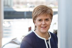 ESCÓCIA ENTREGA PEDIDO FORMAL PARA SEGUNDO REFERENDO SOBRE INDEPENDÊNCIA