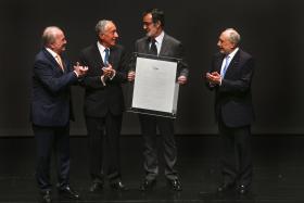 “FREDERICO LOURENÇO DEU-NOS UMA BÍBLIA PARA CRENTES E NÃO CRENTES”, DIZ PRESIDENTE DA REPÚBLICA