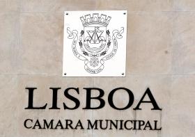 FUNCIONÁRIA DE CÂMARA DE LISBOA TRANSFERIDA PARA HOSPITAL APÓS ABRIR ENVELOPE