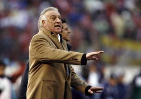 ALFIO BASILE, ANTIGO SELECIONADOR DA ARGENTINA, INTERNADO APÓS AVC
