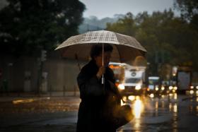 AÇORES SOB AVISO AMARELO DEVIDO A CHUVA, AGITAÇÃO MARÍTIMA E VENTO ATÉ SEGUNDA-FEIRA