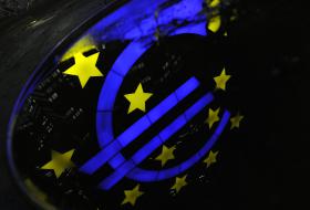 REGRAS DO FUNDO DE RESGATE EUROPEU NÃO PERMITEM REDUÇÃO DO JURO PROPOSTA POR PS/BE