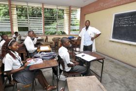 GOVERNO ASSINA ACORDO COM PARCEIROS PARA MELHORAR ENSINO PRIMÁRIO EM MOÇAMBIQUE
