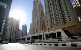 INCÊNDIO DEFLAGRA PERTO DA TORRE MAIS ALTA DO MUNDO NO DUBAI