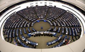 EURODEPUTADOS PORTUGUESES APONTAM “A PORTA DA RUA” A DIJSSELBLOEM