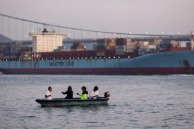 EXPORTAÇÕES CHINESAS CRESCERAM 16,4% EM MARÇO