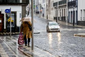 SETE ILHAS DOS AÇORES SOB AVISO AMARELO DEVIDO A CHUVA E VENTO