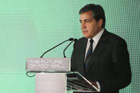 FERNANDO GOMES ANUNCIA PLANO NACIONAL DE SEGURANÇA ADICIONAL PARA OS ÁRBITROS