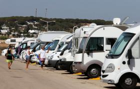 EMPRESÁRIOS EXIGEM FISCALIZAÇÃO PARA ACABAR COM ESTACIONAMENTO ILEGAL DE AUTOCARAVANAS