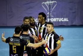 SPORTING DE ESPINHO QUALIFICA-SE PARA A FINAL DO CAMPEONATO NACIONAL DE VOLEIBOL