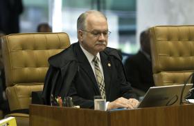 JUIZ DA OPERAÇÃO LAVA JATO AUTORIZA INVESTIGAÇÕES CONTRA 9 MINISTROS E OUTROS 74 POLÍTICOS BRASILEIROS
