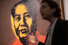 RETRATO DE MAO ZEDONG POR ANDY WARHOL VENDIDO POR 12 MILHÕES DE EUROS EM HONG KONG
