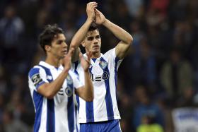 FC PORTO RECEBE BELENENSES E TENTA COLOCAR PRESSÃO NO BENFICA
