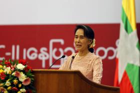 RESULTADOS PRELIMINARES DE ELEIÇÕES NA BIRMÂNIA DÃO MAIORIA A PARTIDO DE AUNG SAN SUU KYI
