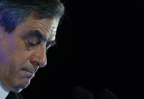 FRANÇOIS FILLON DIZ SER ALVO DE MANIPULAÇÃO E MANTÉM CANDIDATURA AO ELISEU