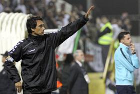 TREINADOR DO NACIONAL QUER “EQUIPA MAIS CAPAZ” NA VISITA AO ESTORIL-PRAIA
