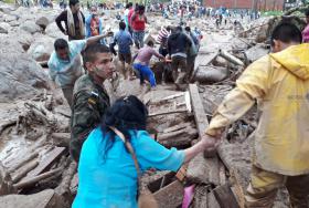 PELO MENOS 24 MORTOS EM CHEIAS NA COLÔMBIA