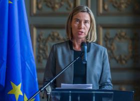 UE PEDE “ESFORÇOS” AOS NEGOCIADORES PARA A PAZ NA SÍRIA