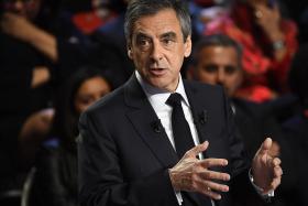 FRANÇOIS FILLON DIZ QUE NÃO SE PODE PEDIR AOS ALEMÃES QUE PAGUEM DÍVIDA DE OUTROS