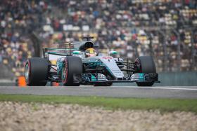 HAMILTON NA ‘POLE POSITION’ DO GRANDE PRÉMIO DA CHINA DE F1