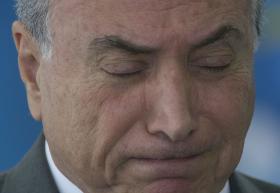 PRESIDENTE BRASILEIRO NEGA QUE POSSA PERDER CARGO POR PROCESSO DE FRAUDE