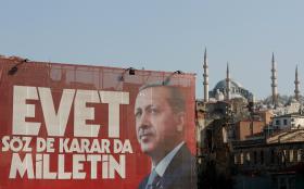 ELEITORADO FRATURADO EM CONSULTA DECISIVA PARA O FUTURO DO PAÍS – TURQUIA