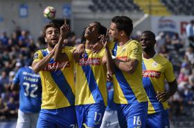 AROUCA VENCE FEIRENSE COM ‘BIS’ DE KUCA, DEPOIS DE OITO JOGOS SEM GANHAR