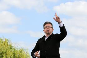 PORTA-VOZ DE MÉLENCHON RECUSA CENÁRIO PORTUGUÊS NA ESQUERDA FRANCESA NAS ELEIÇÕES EM FRANÇA