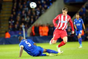 ATLÉTICO MADRID EMPATA EM LEICESTER E ESTÁ NAS MEIAS-FINAIS DA LIGA DOS CAMPEÕES