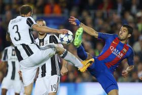JUVENTUS NAS ‘MEIAS’ DA LIGA DOS CAMPEÕES COM NULO EM BARCELONA