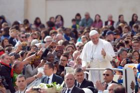 DEPUTADO DO PS ESTRANHA TOLERÂNCIA DE PONTO PARA VISITA DO PAPA FRANCISCO