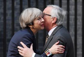 BREXIT: LÍDERES DA UE VÃO DISCUTIR ADESÃO AUTOMÁTICA DE UMA “IRLANDA UNIDA”