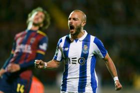 FC PORTO VENCE EM CHAVES E MANTÉM DISTÂNCIA PARA O BENFICA NA I LIGA